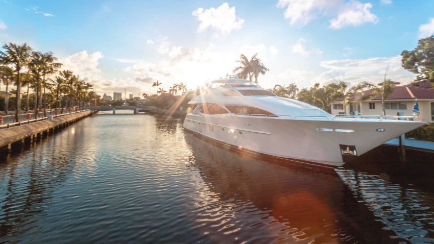 Front view of the sun coming down at Fort Lauderdale canals. 