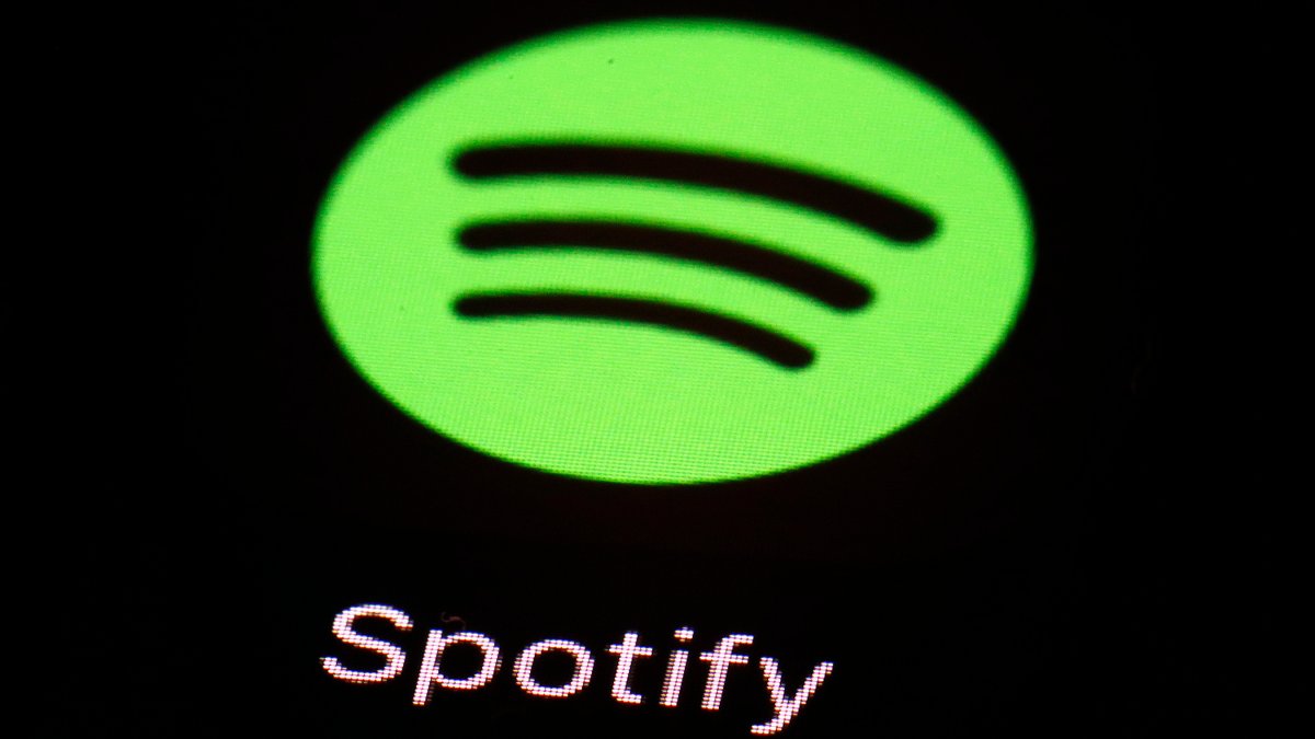 Major airline teams up with Spotify to maximize in-flight entertainment