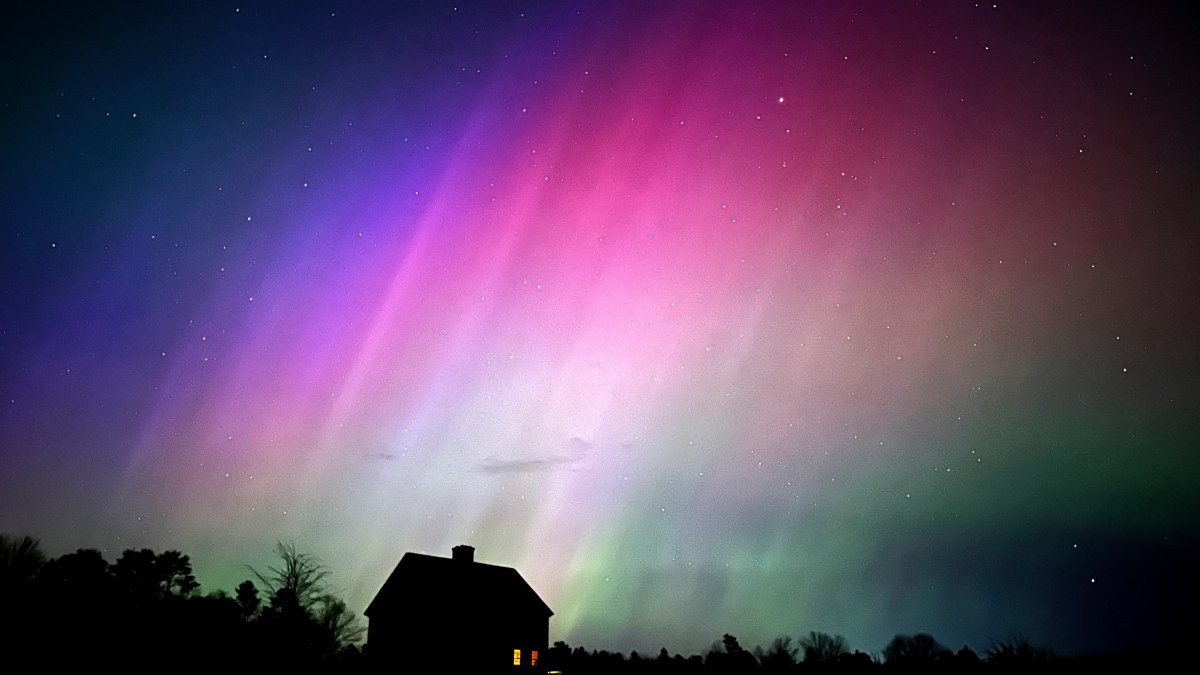 Will the Northern Lights be visible in Chicago tonight? What to know