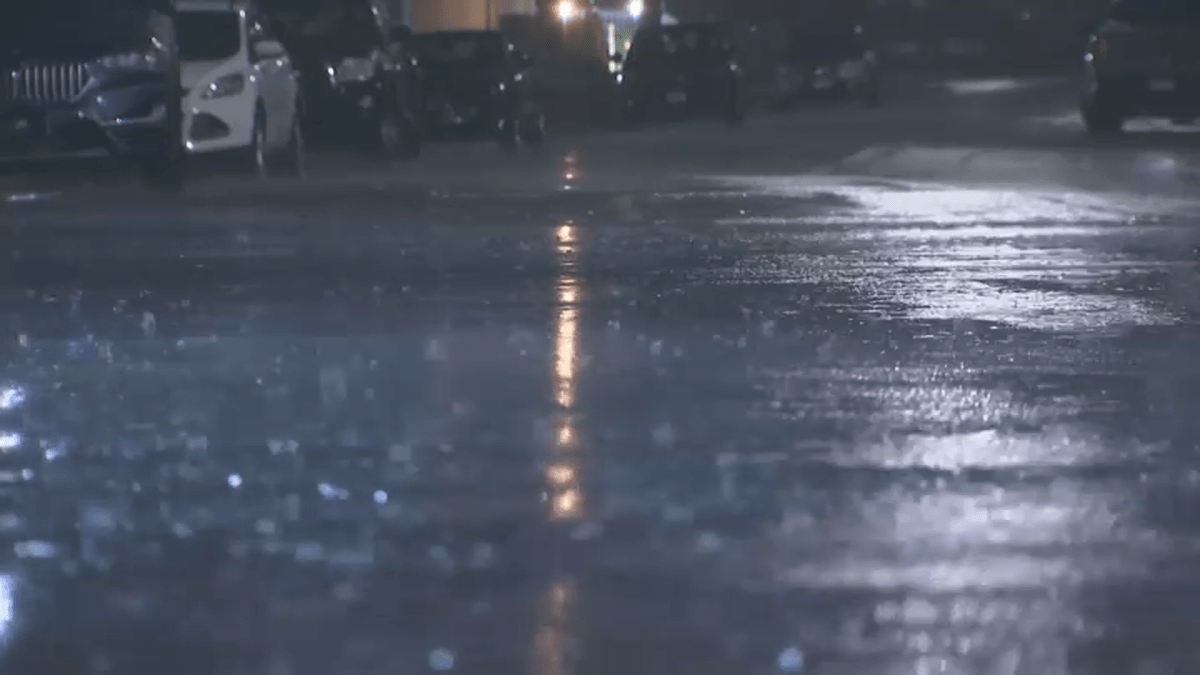Chicago under flash flood warning amid heavy rains