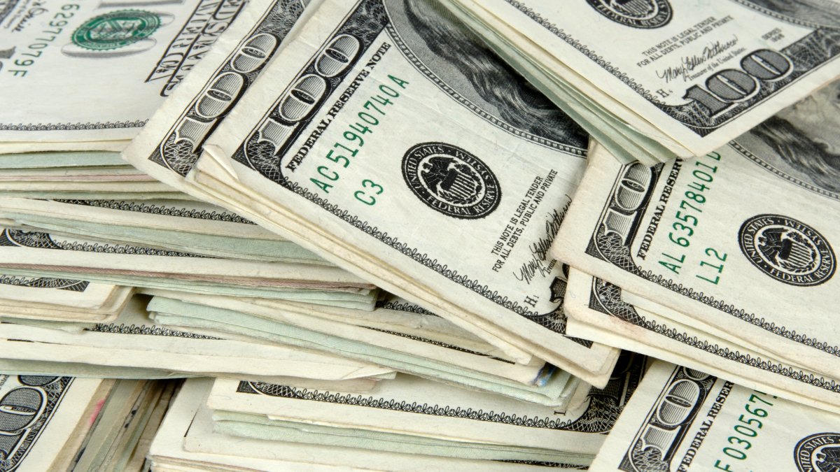 Here are the 16 people in Illinois with the deepest pockets