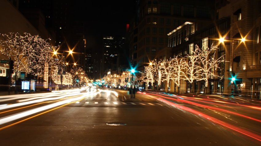 Chicago street decorated for Christmas