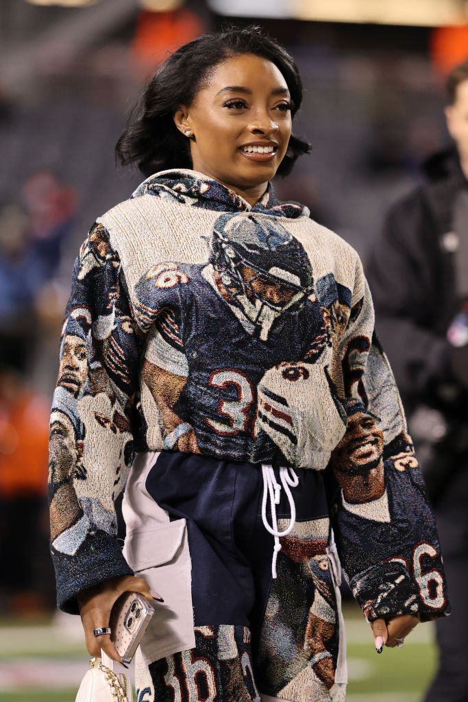Simone Biles brings out epic outfit for Bears home finale Simone Biles brings out epic outfit for Bears home finale
