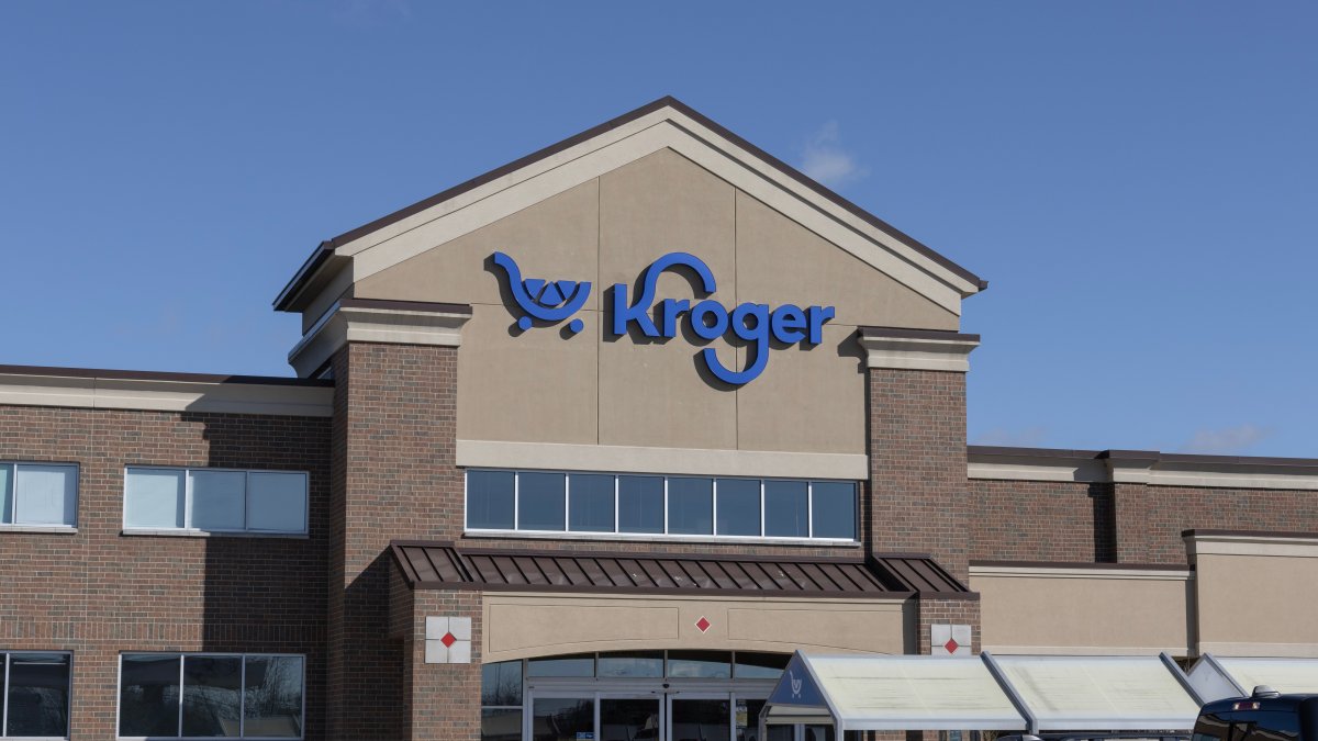 As Kroger plans to close dozens of stores, are any Illinois locations on the chopping block?