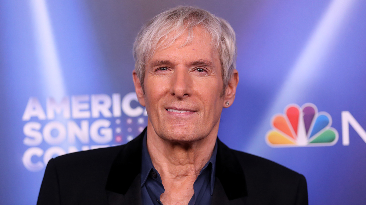 Michael Bolton shares rare family picture after brain tumor diagnosis ...