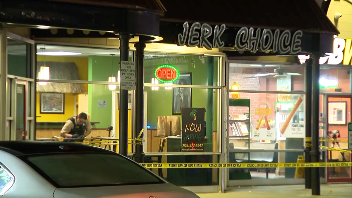 Suspects charged after several people stabbed at south suburban restaurant