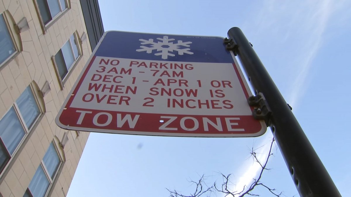 Chicago winter parking ban begins with flyers, warnings