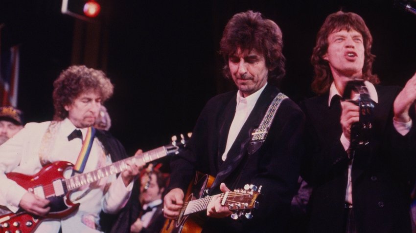 Inductees at the Rock and Roll Hall of Fame performing.