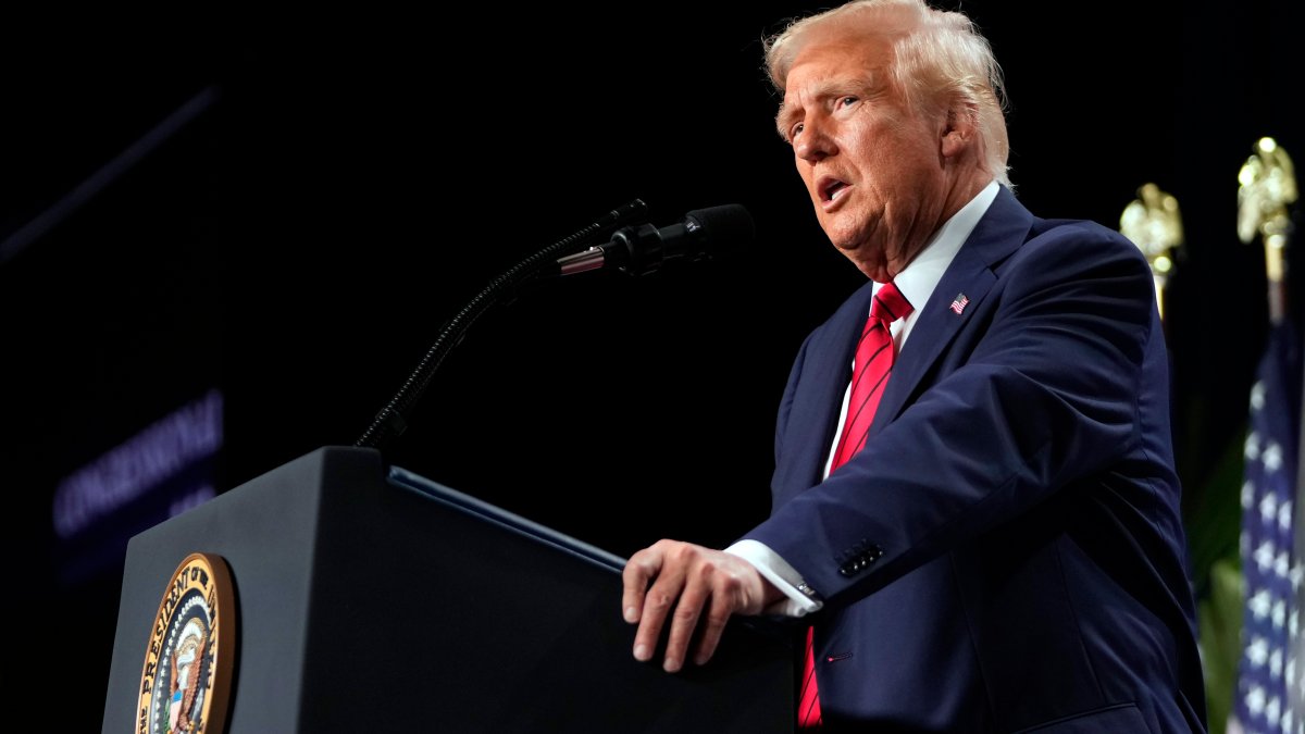 Dick Durbin, Chuck Grassley criticize Trump for Inspector General firings Dick Durbin, Chuck Grassley criticize Trump for Inspector General firings