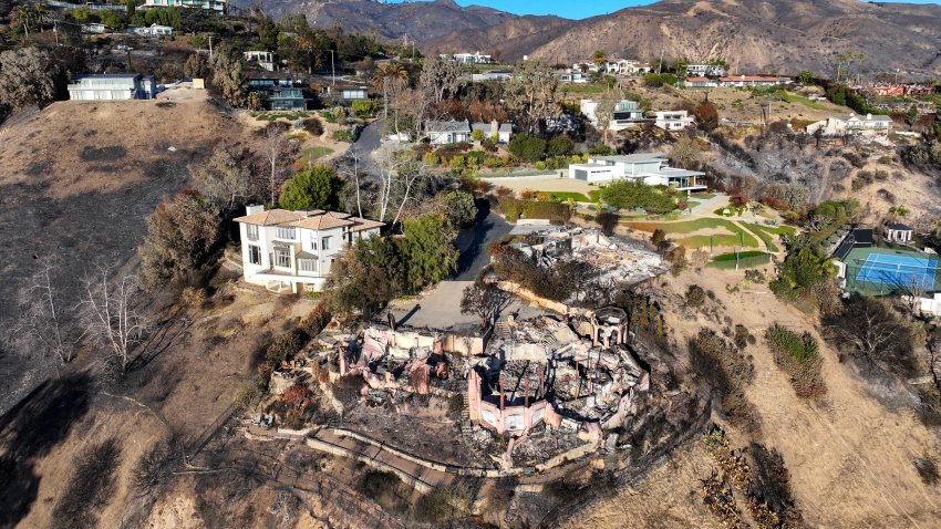 Malibu, CA – January 15: The remains of a home along Rambla Pacifico St that burned above Pacific Coast Highway during the Palisades Fire in Malibu, CA, on Wednesday, January 15, 2025. (Photo by Jeff Gritchen/MediaNews Group/Orange County Register via Getty Images)