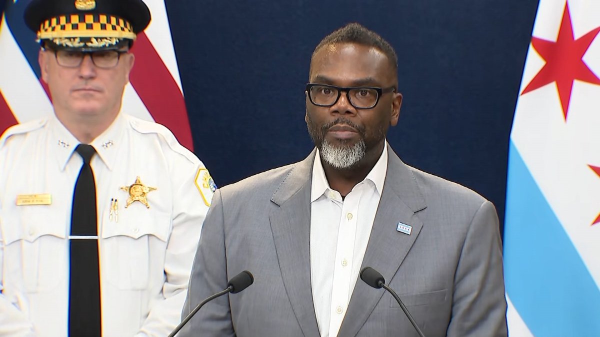 Mayor Johnson pushes new renter protections amid landlord opposition