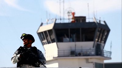 First Mexican soldiers arrive at US border