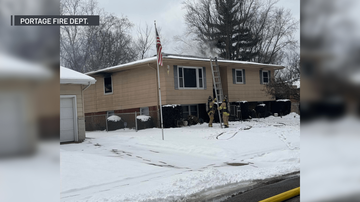 NW Indiana house fire leaves 1 person dead