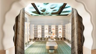 Printemps’ new store is located in New York City’s Financial District. The store has creative merchandise displays, such as in its sneaker room.
