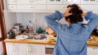 [CNBC] 10 pros and cons of living alone for the first time, from a psychologist