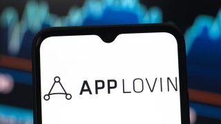 [CNBC] AppLovin CEO urges investors to ‘dig deeper’ after short-seller report, company retains Alex Spiro