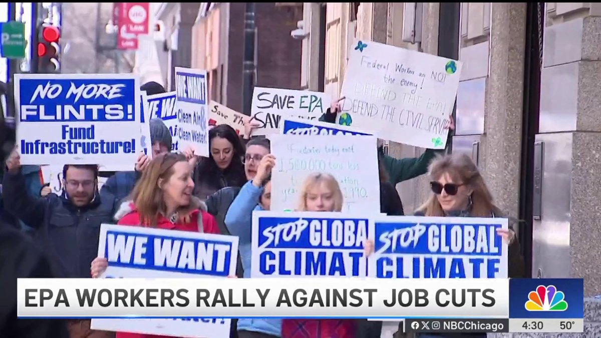 Federal workers rally against job cuts for EPA by DOGE – NBC Chicago