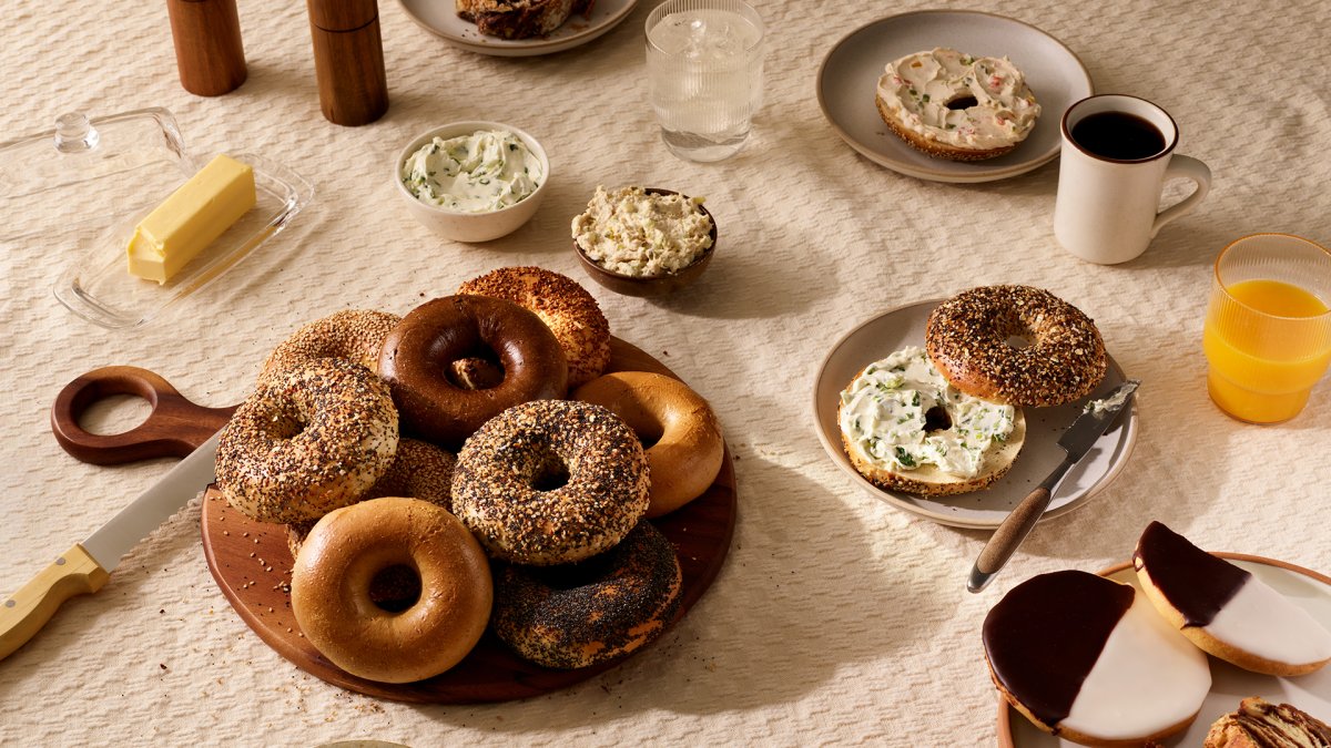 New York bagel hot spot made famous by Seinfeld opens in Chicago