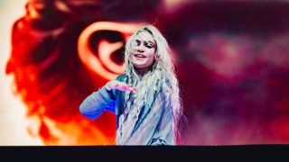 Grimes performs at the Sahara Stage