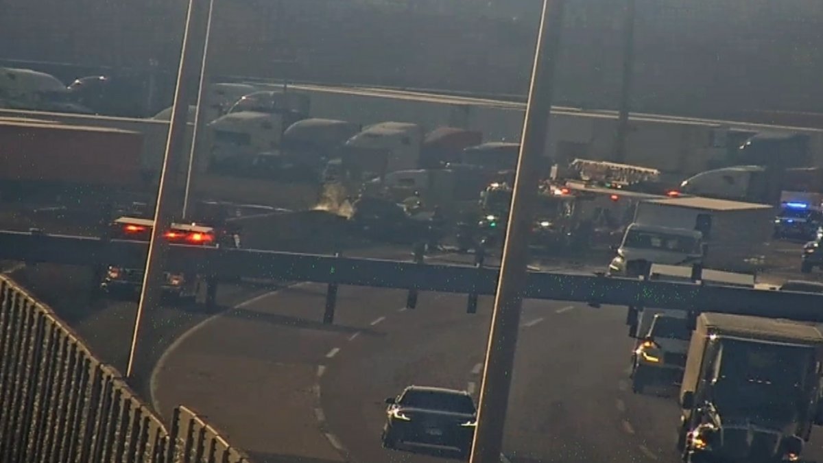 Car fire blocks lanes, snarls traffic on Tri-State Tollway