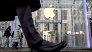 The Apple Fifth Avenue store in New York, U.S., on Monday, Feb. 24, 2025.
