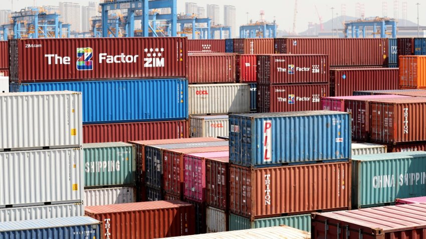 [CNBC] Trump tariffs lead to surge of companies parking imports in tax-free ‘foreign trade zones’