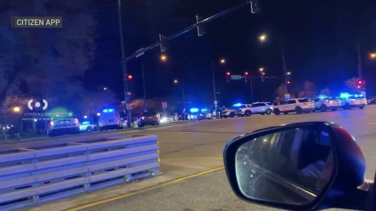 Chicago police officer hit in face while breaking up 63rd Street Beach ...