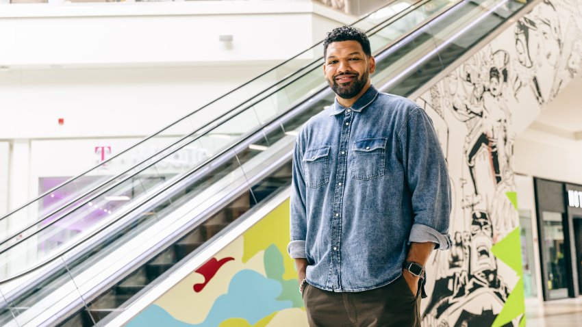 Hebru Brantley at Fashion Outlets of Chicago. Photo by Kyle Flubacker, courtesy of Fashion Outlets of Chicago
