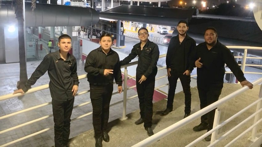 Bodies of 5 missing musicians of Mexican regional music band are found near Texas border