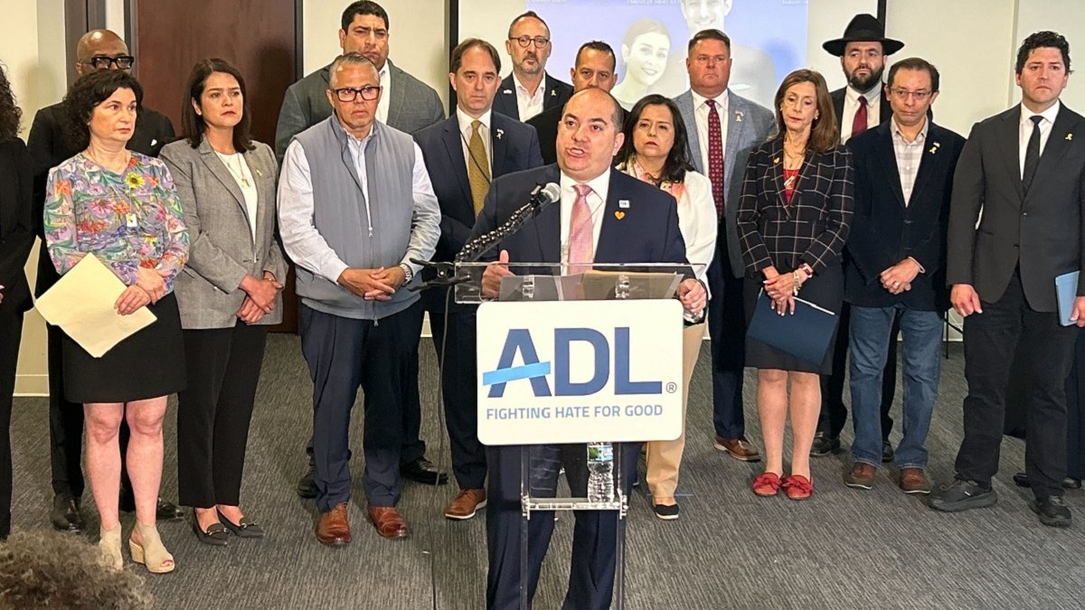 Chicago Jewish leaders warn of ‘real-life implications of antisemitism after shooting