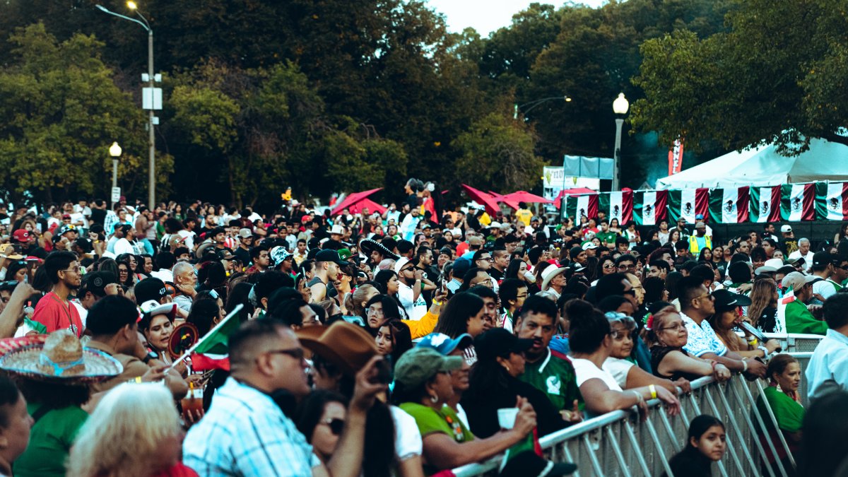 City did not tell El Grito organizers to change event plans, Mayor Johnson says