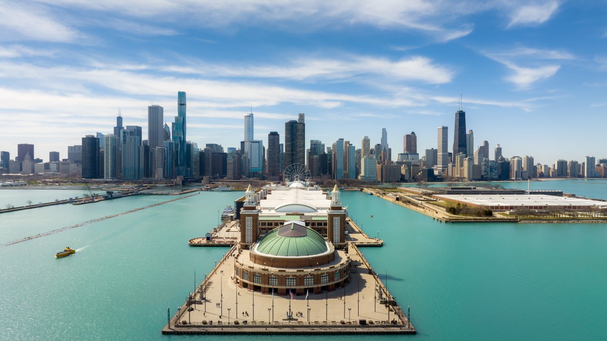 Sueños, Memorial Day Parade, AC/DC and more: Busy holiday weekend set for Chicago