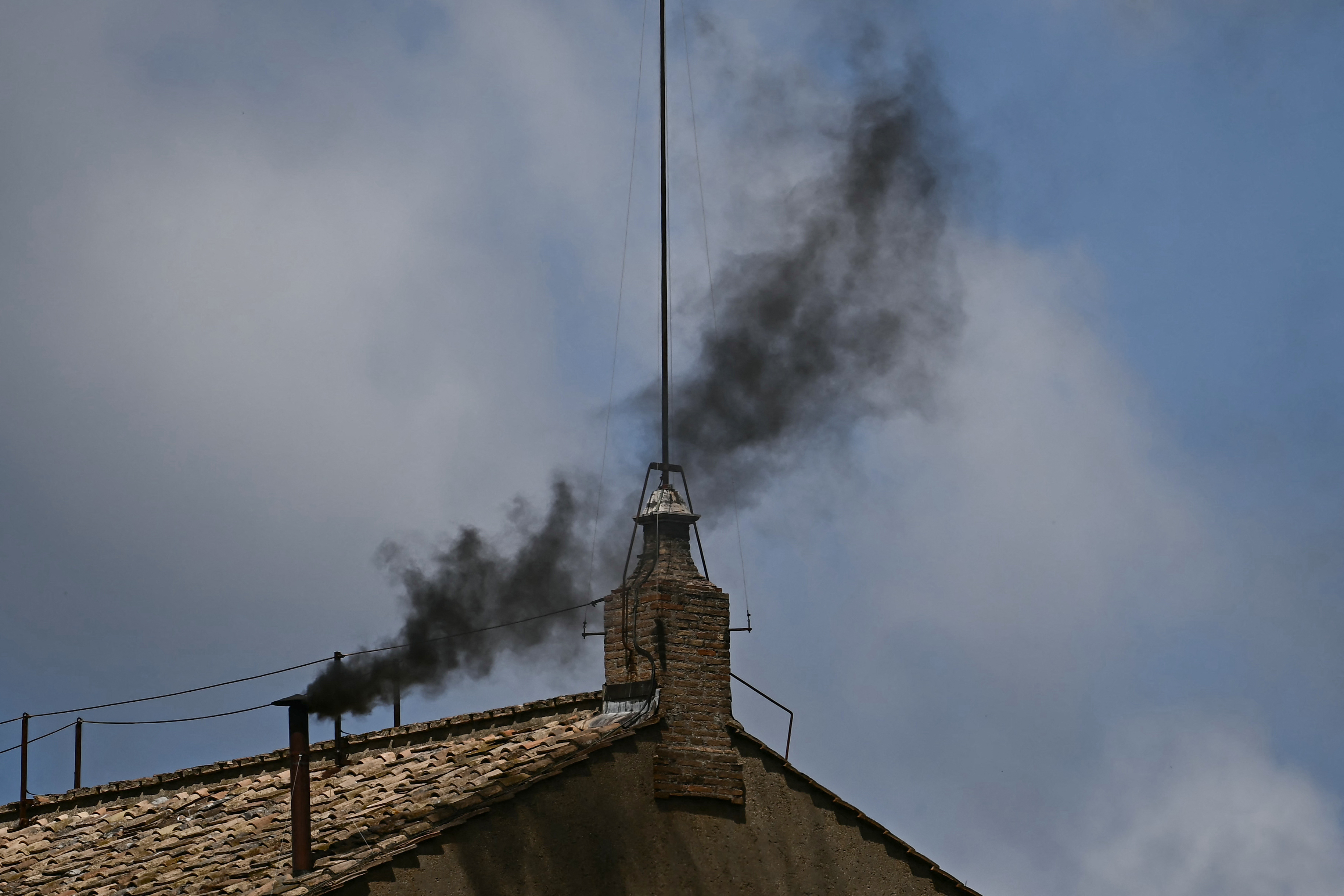 Black smoke again pours from Sistine Chapel; no new Pope chosen