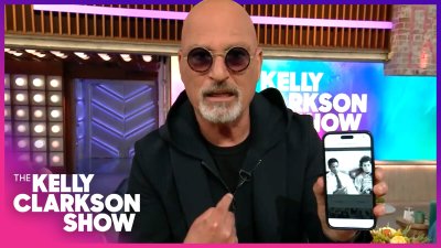 Howie Mandel stops Kelly Clarkson interview to prove Denzel Washington connection