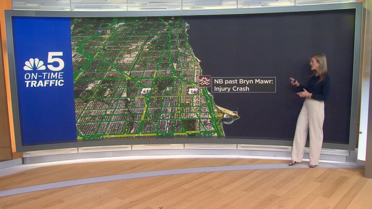 Multi-vehicle crash blocks lanes on DuSable Lake Shore Drive; traffic expected