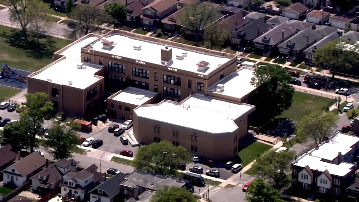 11 students hospitalized after ingesting ‘unknown substance at Chicago school