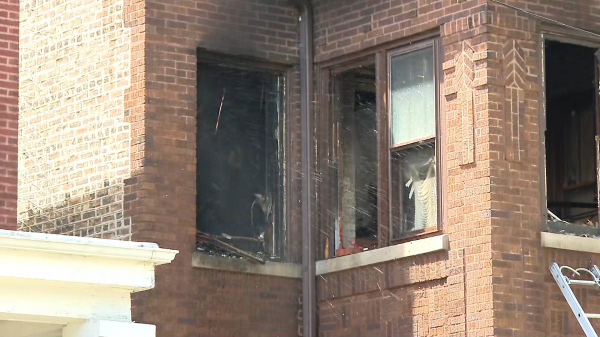 Teen found dead after fire tears through residence on Chicagos NW Side