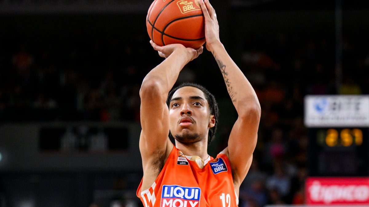 Chicago Bulls select forward Noa Essengue in NBA Draft