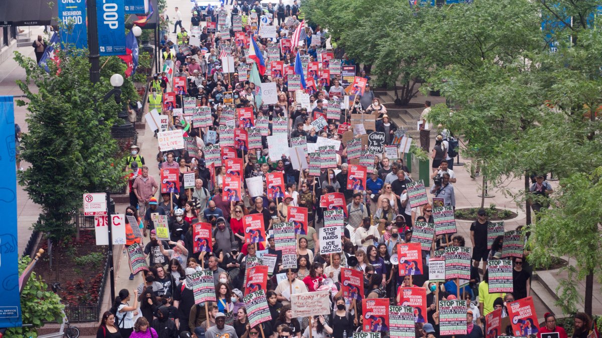 With ‘No Kings protests set for Chicago suburbs, officials issue guidance. What to expect