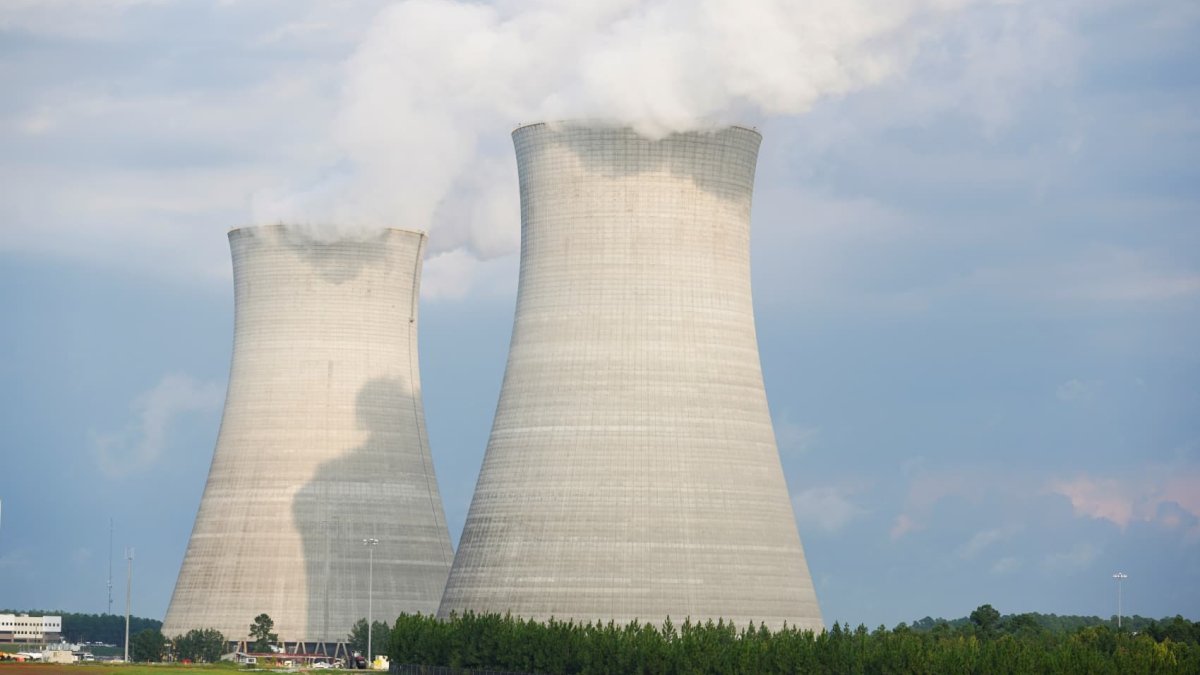 Pritzker executive order will aim to speed construction of nuclear power plants
