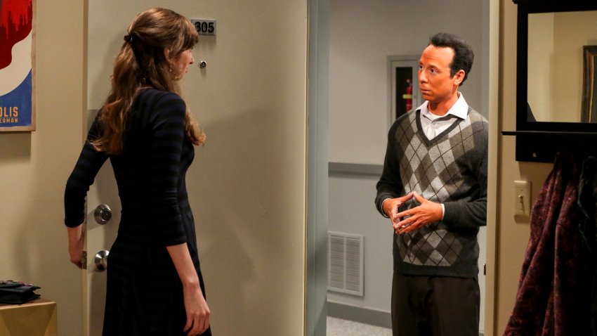 Denise (Lauren Lapkus) and Stuart (Kevin Sussman)