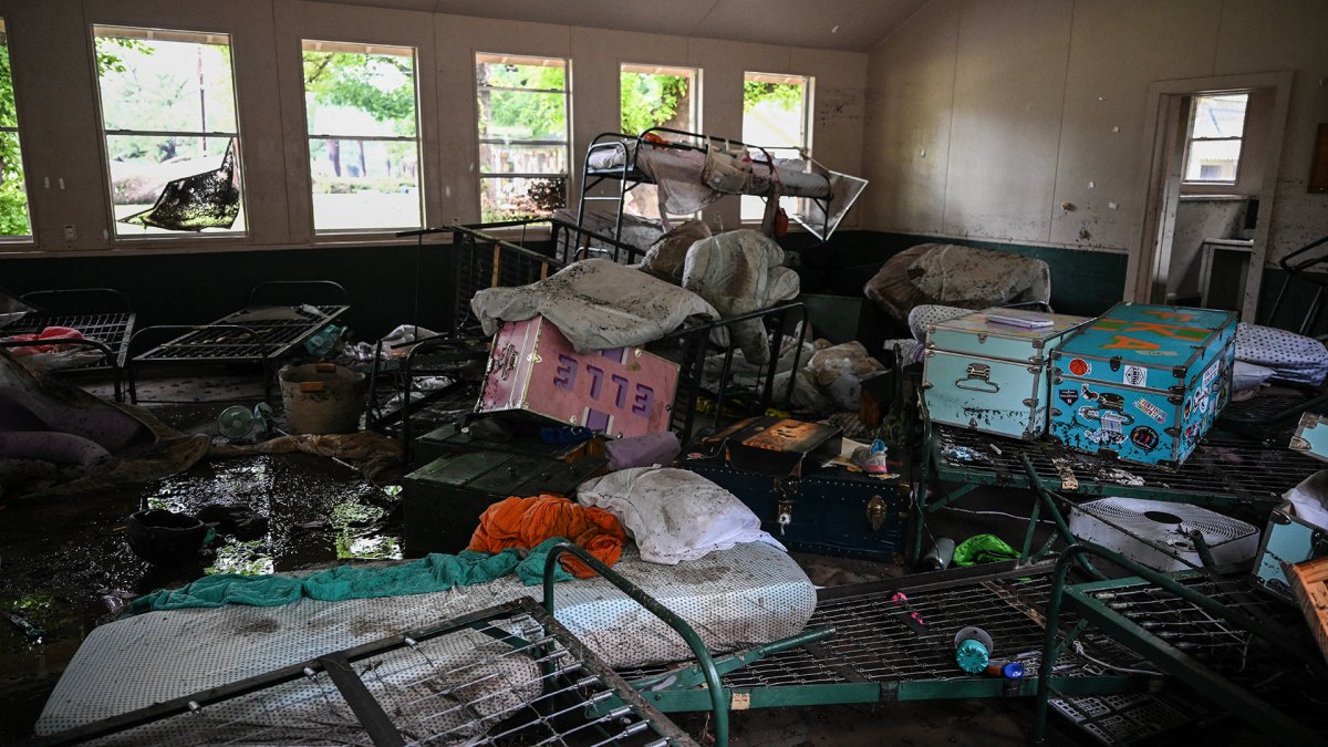 Texas floods: As death toll climbs, what emergency warnings were issued, and when?