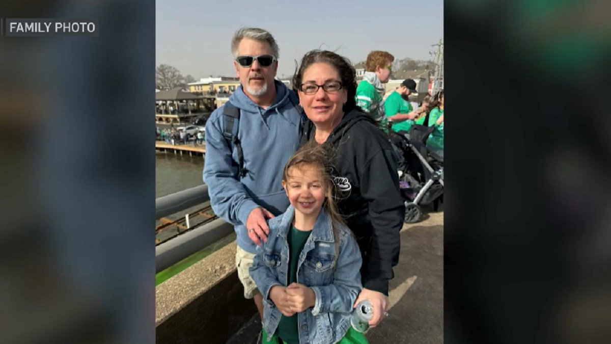 Suburban couple left stuck in Dominican Republic after medical emergency