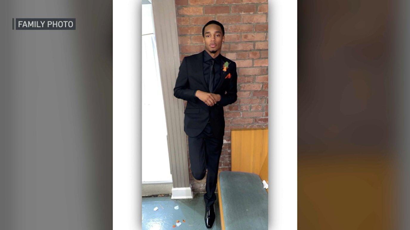 Devon Rasch What we know about victims in River North mass shooting – NBC Chicago