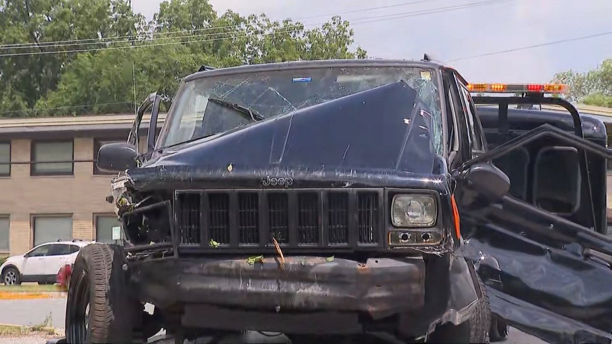 Vehicle crashes into suburban Lisle residence after crash, police say