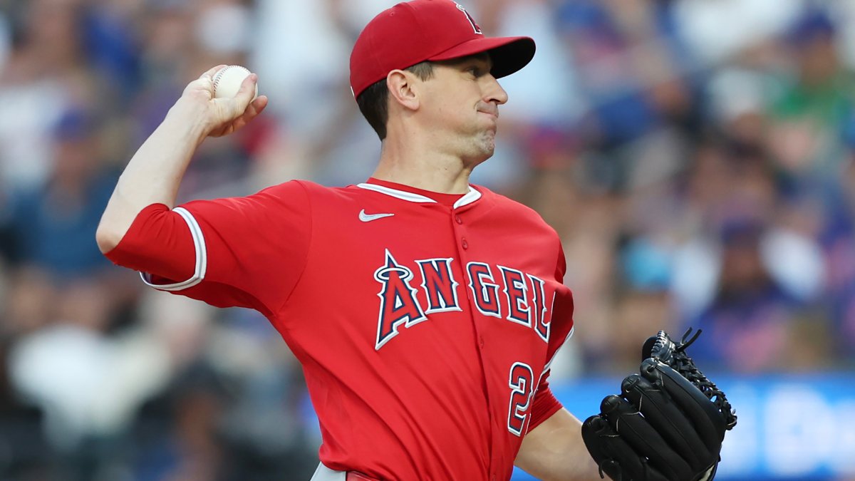 Former Cubs pitcher Kyle Hendricks set to face former team Sunday Former Cubs pitcher Kyle Hendricks set to face former team Sunday