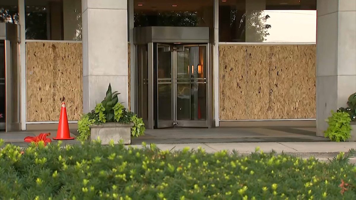 Thunderbirds &lsquo;clearly caused sonic booms at Chicago Air and Water Show practice, expert says