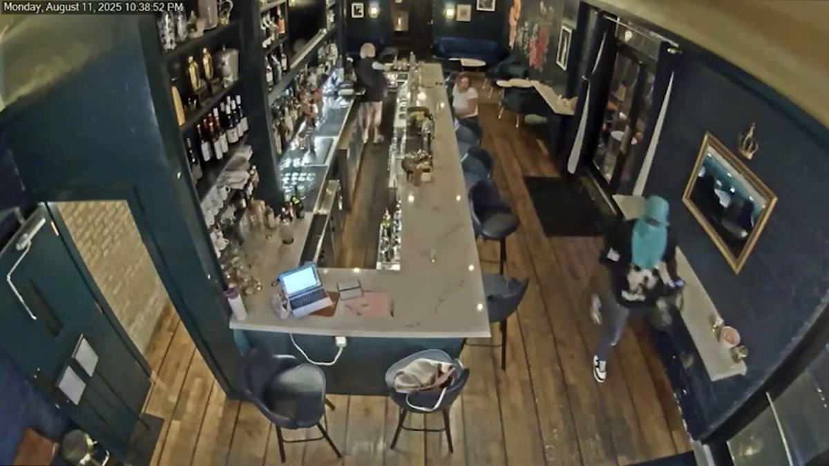 &lsquo;Terrifying: River West bar hit by robbers twice in one week