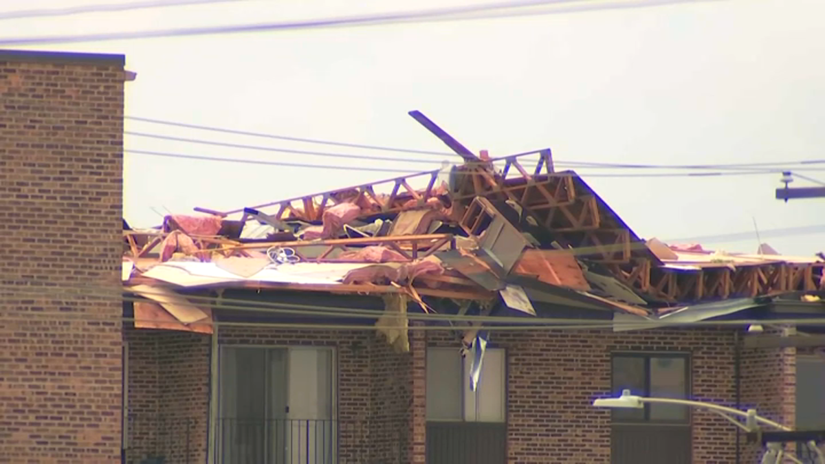 Roof of Mount Prospect apartment building ripped off by storms
