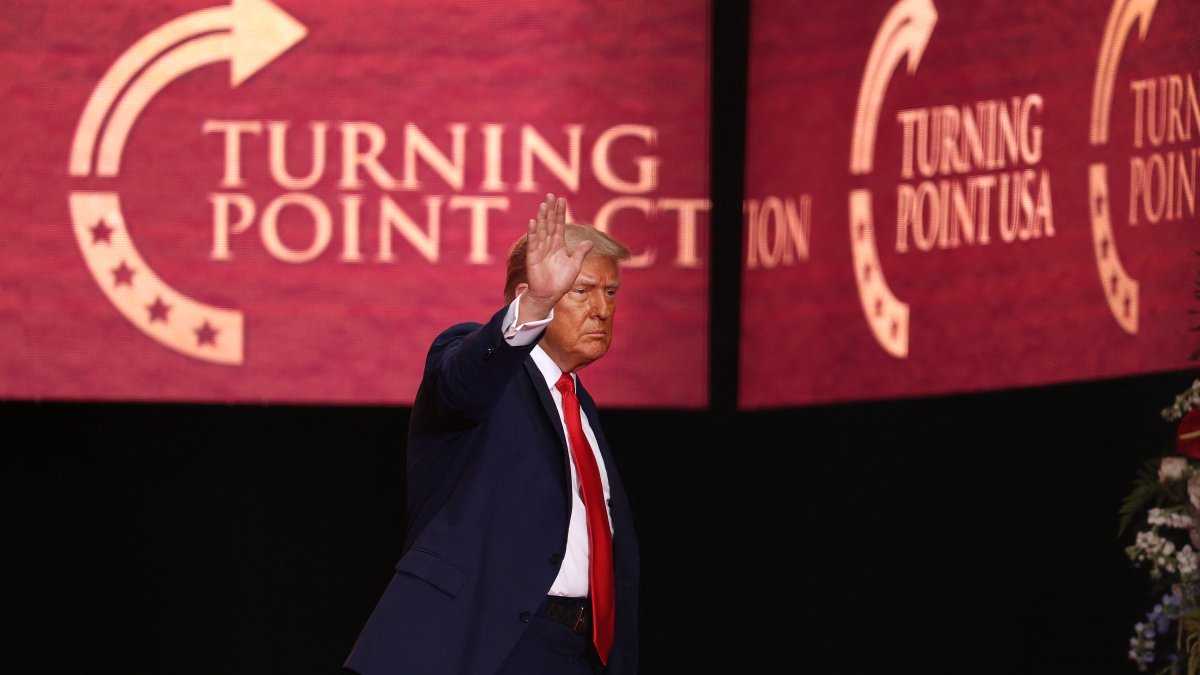 President Trump reveals Charlie Kirks message on Chicago before his death